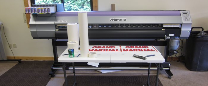 large format printer at Auto Image Signs in Newland, NC
